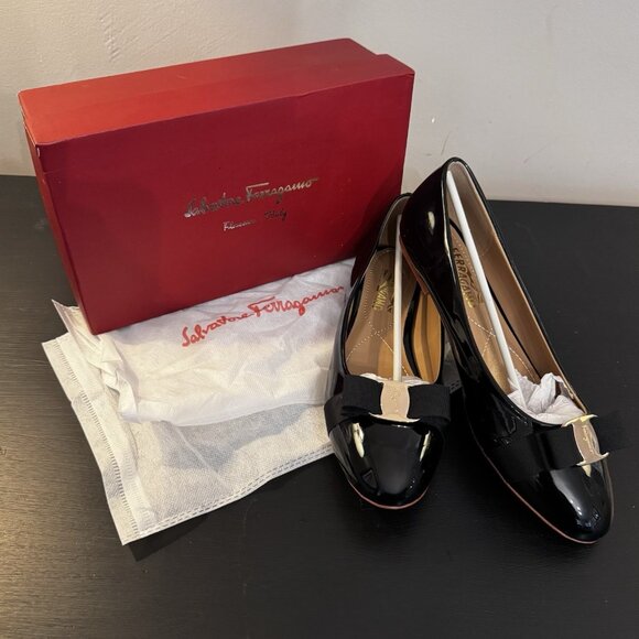 Salvatore Ferragamo Shoes - Salvatore Ferragamo Vara Bow Flats Black Patent Leather